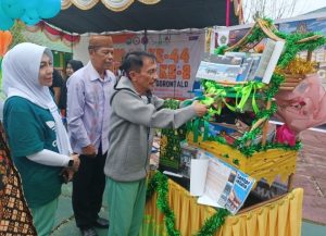 Bupati Gorontalo Nelson Pomalingo Menghadiri Milad Ke 44 MAN 1 Kabupaten Gorontalo Yang Dirangkaikan Dengan Launching Buku