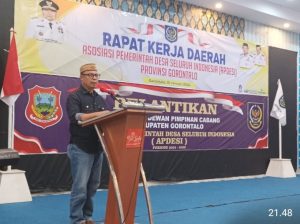 Hadiri Pelantikan APDESI, Roni Sampir : Pemerintah Desa Merupakan Ujung Tombak Pemerintah Daerah
