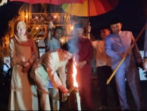 Menyambut Lebaran Idul Fitri 1445 H, Pemkab Gorontalo Gelar Tradisi Tumbilotohe