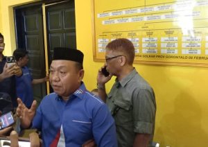 Arifin Djakani Penuhi Undangan DPD II Partai Golkar, Ada Apa?