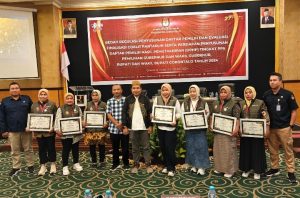 Selesaikan Coklit Lebih Dulu,Tujuh Pantarlih Dapat Penghargaan Dari KPU Kabgor