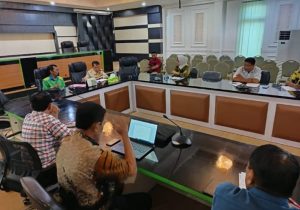 Rapat Dengan Staf Khusus, Bupati Nelson: Pentingnya Peran Staf Khusus Sebagai Mata dan Telinga Pemerintahan