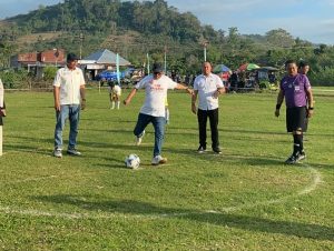 Sebagai Ketua Koni Gorut, Thariq Modanggu Membuka Turnamen Sepak Bola Molingkapoto Cup III