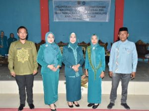 Ketua T.P PKK Kabgor, Fory Naway Ajak Pengurus PKK Desa Bekerja Ikhlas dan Tulus untuk Masyarakat