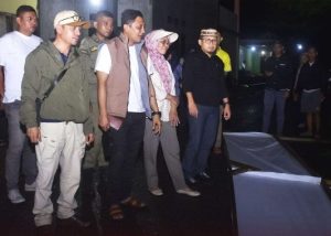 Memasuki Masa Tenang, KPU Gorut Tertipkan APK Pilkada