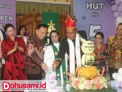 Di Momen HUT ke-5 Wali Kota Caroll Senduk Ajak Jemaat Wilken Makin Kokoh dalam Iman