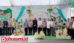 Disertai Jajaran Pemkot, Sekot Roring Hadiri Open House Kapolres Tomohon