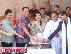 Di Momen HUT ke-91, Wali Kota Caroll Resmikan Pastori 4 GMIM Elim Kolongan