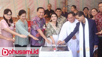 Di Momen HUT ke-91, Wali Kota Caroll Resmikan Pastori 4 GMIM Elim Kolongan