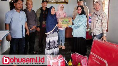 Serahkan Bantuan Korban Puting Beliung, Maryam Sofyan Puhi: Berharap Akan Meringankan Beban Warga