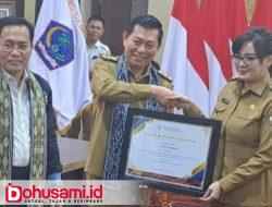 Terbaik dalam Program KB, Tomohon Terima Penghargaan