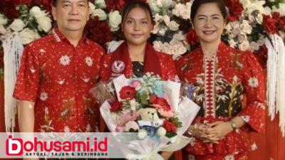 Wali Kota Caroll & Ketua TP-PKK Hadiri Graduation 2025 SMP Lentera Tomohon