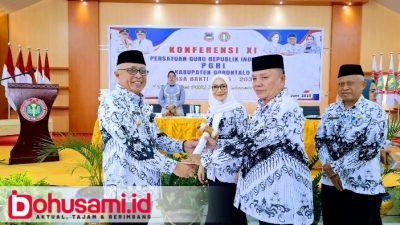 Bupati Gorontalo Sofyan Puhi Resmi Buka Konferensi XI PGRI Kabupaten Gorontalo