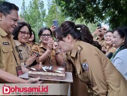 Usai Pimpin Apel ASN Tomohon, Wawali Sendy Disambut Kue Ulang Tahun