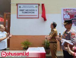 Wali Kota Caroll Resmikan Alih Status SMP Kr. Yatiba jadi SMPN 5 Tomohon