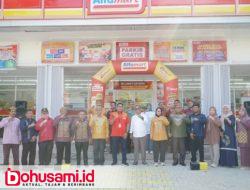 Bupati Thariq Resmikan Gerai Alfamart Pontolo Indah
