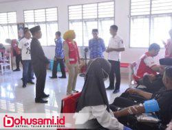 Ketua PMI Gorontalo Utara, Nurjanah Hasan Yusuf Pantau Langsung Kegiatan Donor Darah di Kecamatan Tolinggula