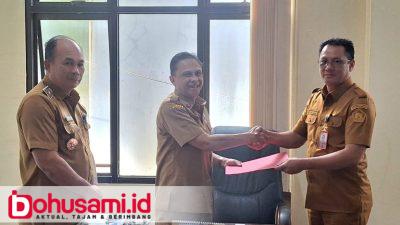 Caroll-Sendy Percayakan Sonny Saruan Plt. Kadispora Tomohon