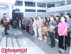 Wali Kota Caroll Lantik Pengurus LPPD Tomon