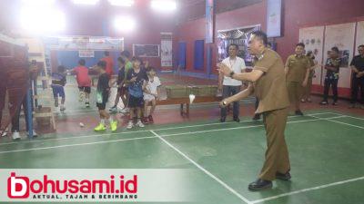 Sekot Edwin Buka Kejuaraan Bulutangkis Terbuka Piala Wali Kota