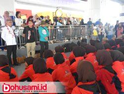 Bupati Sofyan Puhi Resmi Lepas Kontingen Pramuka Gorontalo Menuju Jambore Nasional XII 2026 di Bandara Djalaluddin